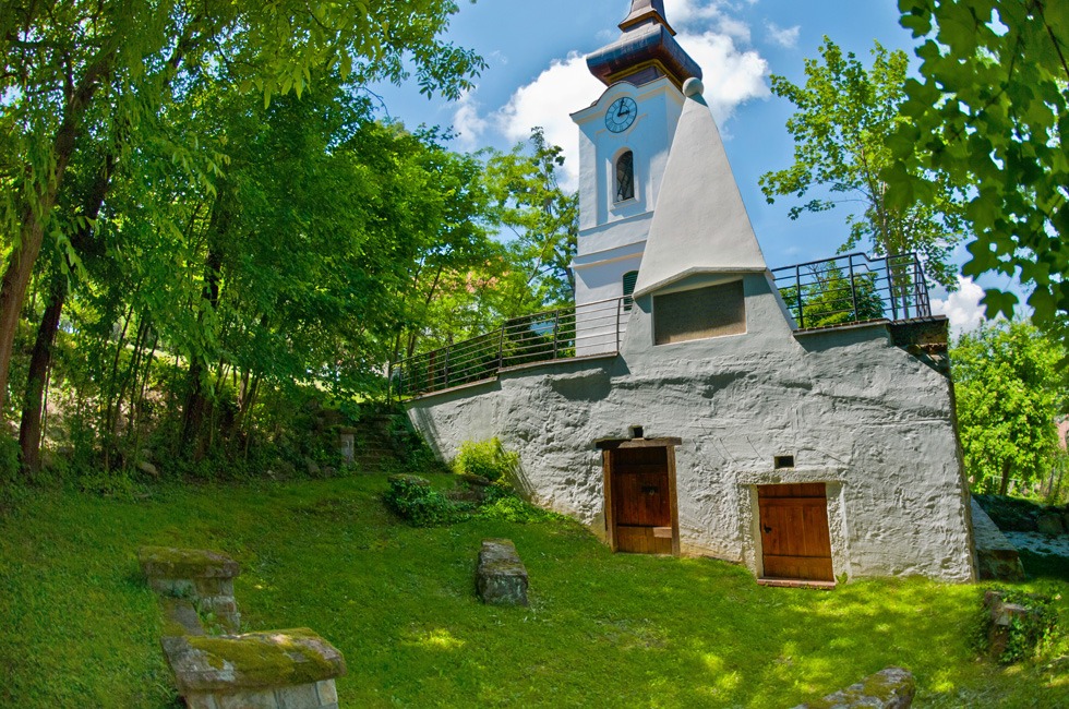 Alsópetény
