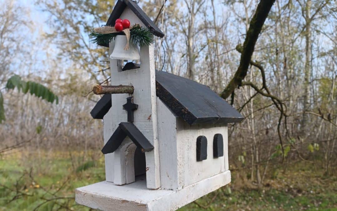 barkácsolj madáretetőt - csináld magad madáretető templom